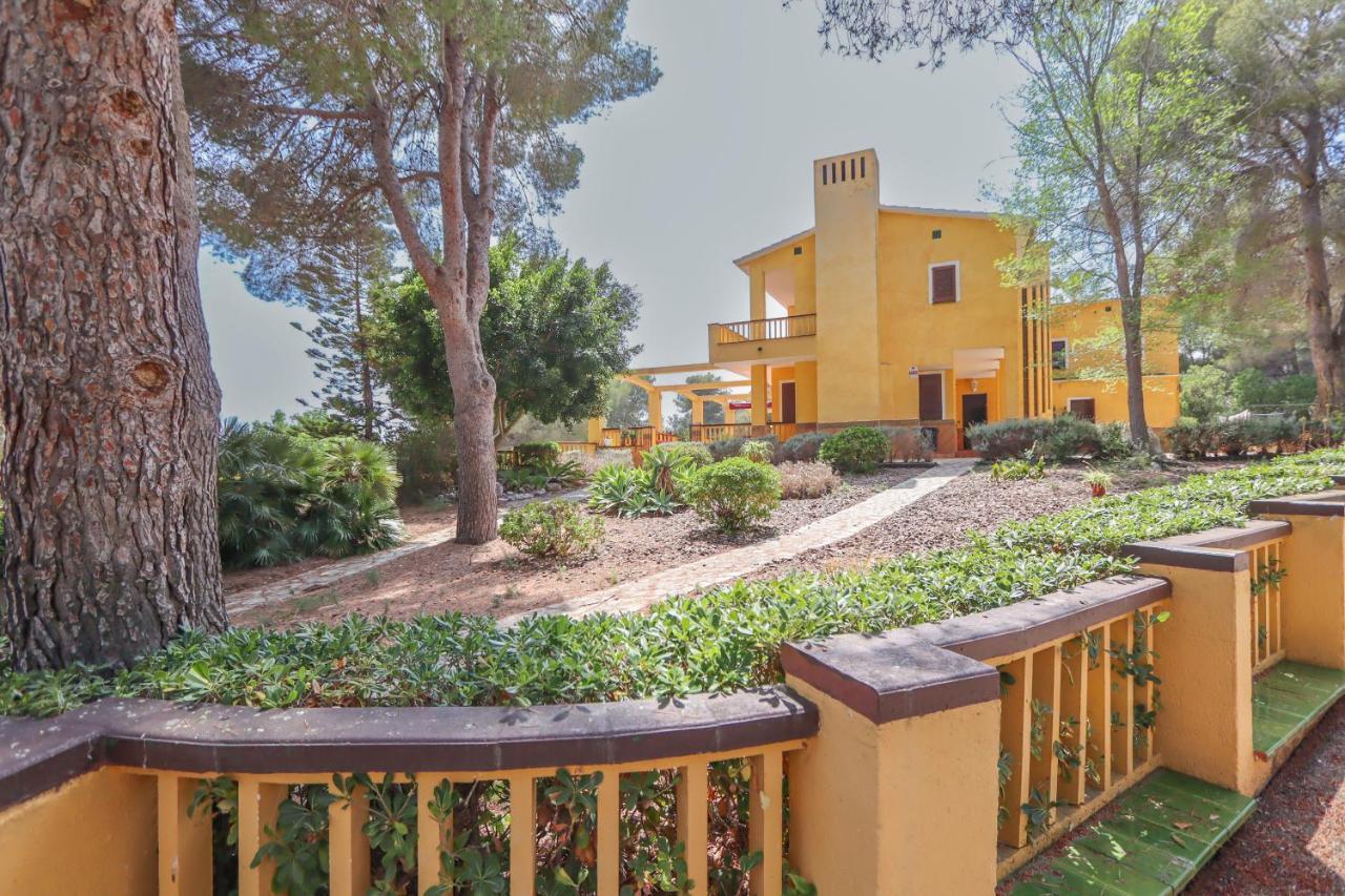Villa Golf Sitges Виланова-и-ла-Желтру Екстериор снимка