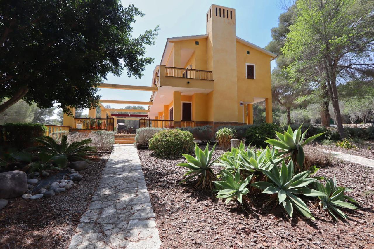 Villa Golf Sitges Виланова-и-ла-Желтру Екстериор снимка