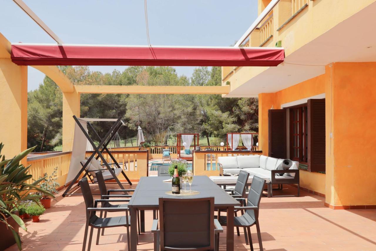 Villa Golf Sitges Виланова-и-ла-Желтру Екстериор снимка