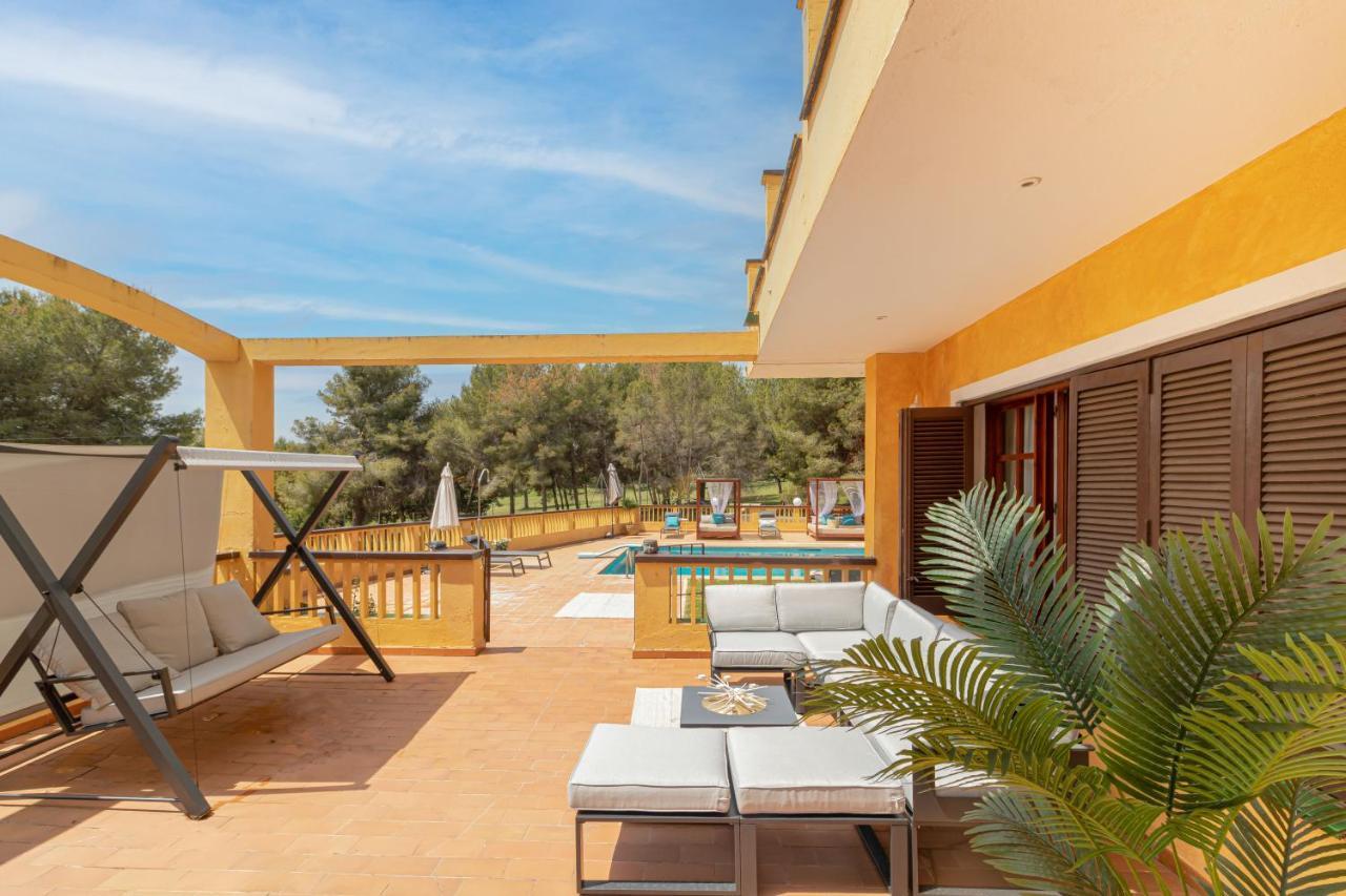 Villa Golf Sitges Виланова-и-ла-Желтру Екстериор снимка